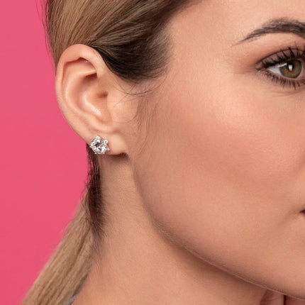 Xclusive Jewelry Earrings Stud Earring Crystal Star Silver Stud Earrings close 2