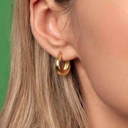 Xclusive Jewelry Earrings Hoop Earring Chunky Gold Hoop Earrings close 2